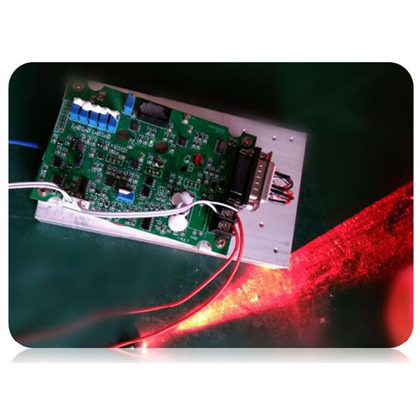 650nm 0~8W 빨간색 고성능 섬유 결합 레이저 소프트웨어 제어 Customizable Laser